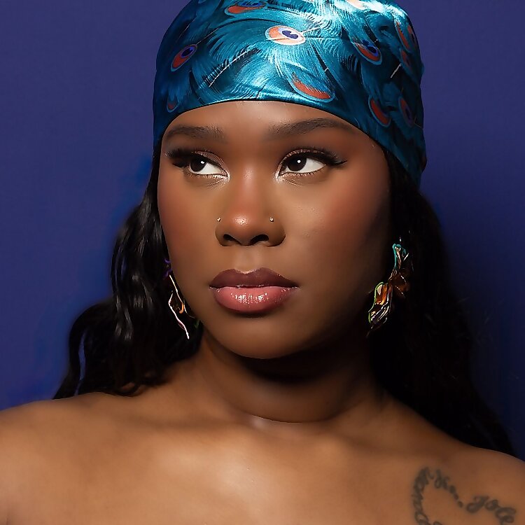 Essence Natay