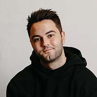 Lukas Lezon