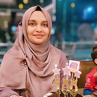 Naheed Bandaly 