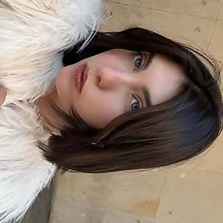 Alina Albau