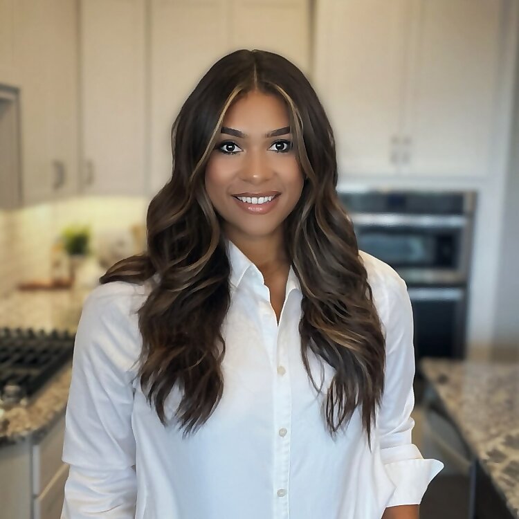 Shanti Smith 