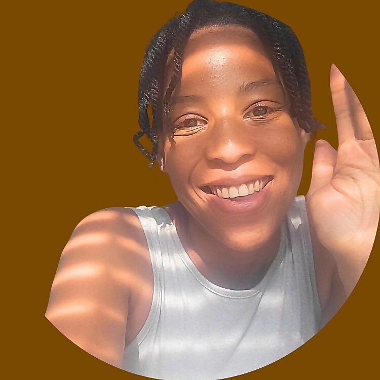 Mo