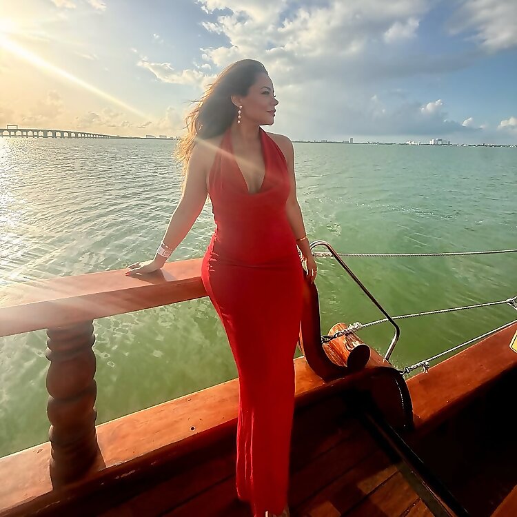 Reene Elhanshali 