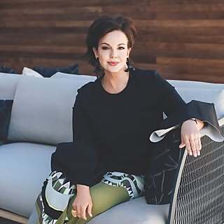 Melanie Shadow Baker