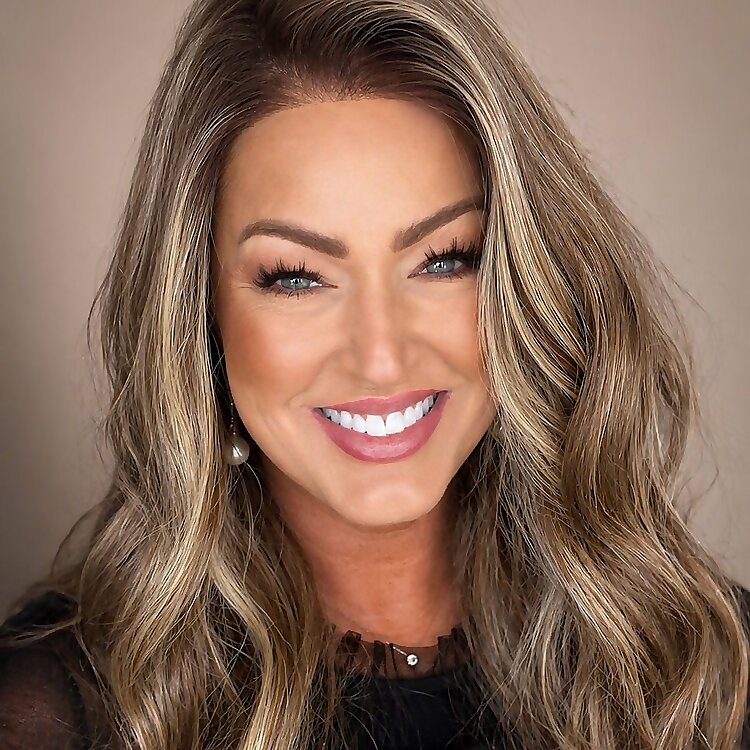 Angela Emmons
