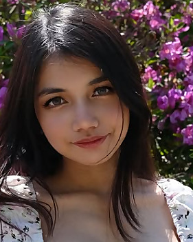 Top 20 Singapore OnlyFans Influencers in 2025