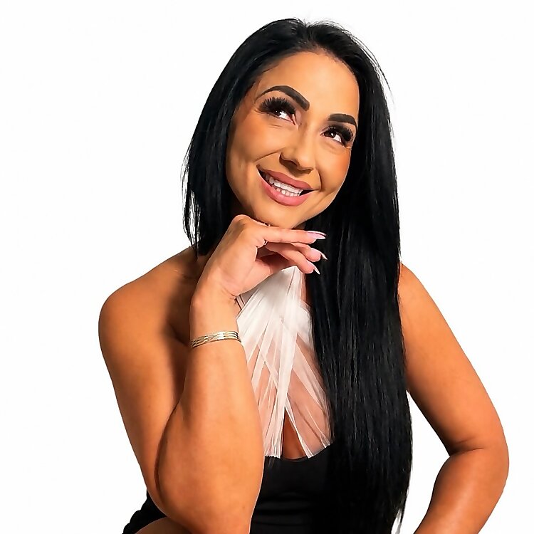 Claudia Corral