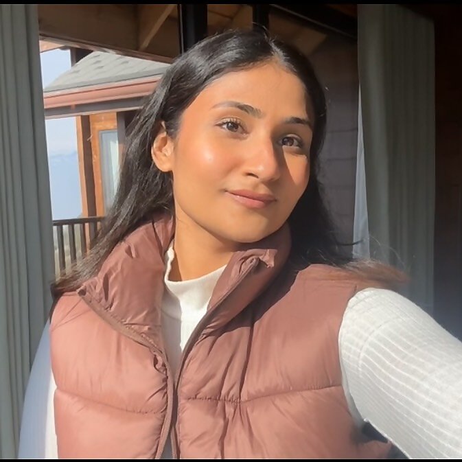 Niki J
