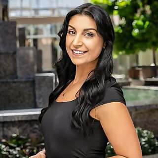 Krista Ghafari 