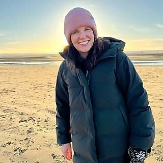 Dr Laura Cawley