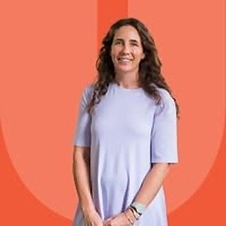 Caitlin Dyer
