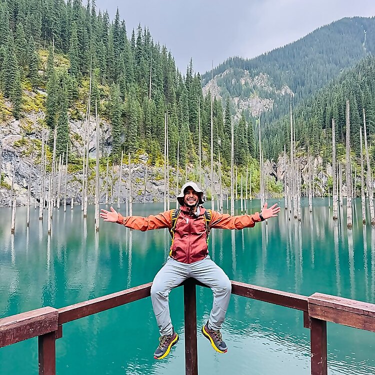 ‎Azeddine Lamine‎