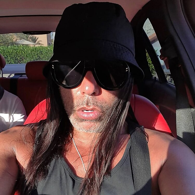 Chaker Mlihigue Official