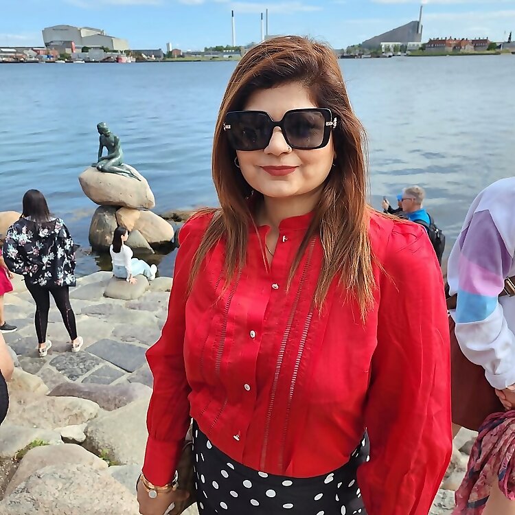 Sarwat Dada