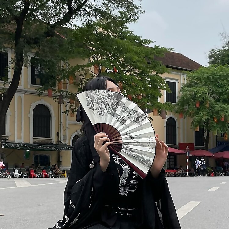 Under Shade kw
