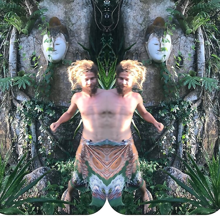 AUM