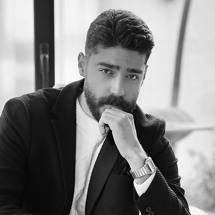Farhad Bathaee 