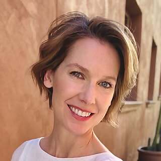 Kristen Arnett 