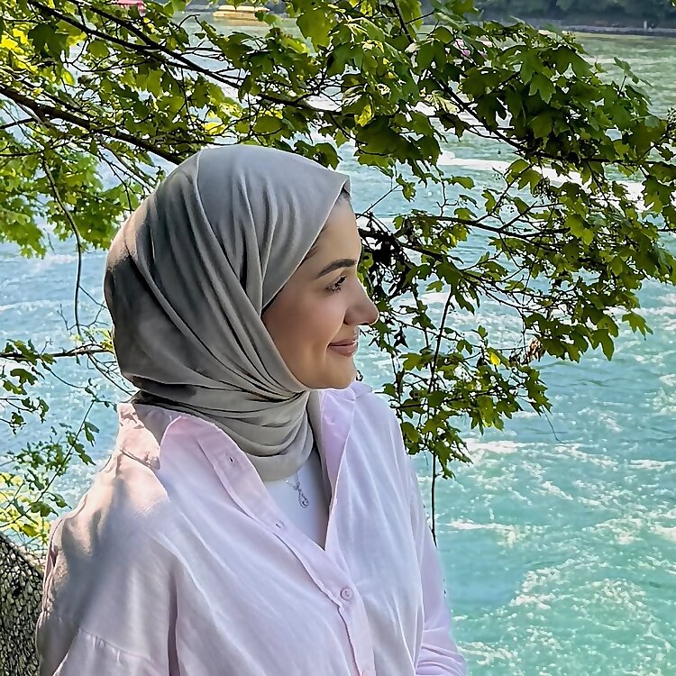 Hanan Alkhawaja 