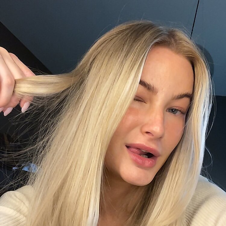 Theblondbaddi