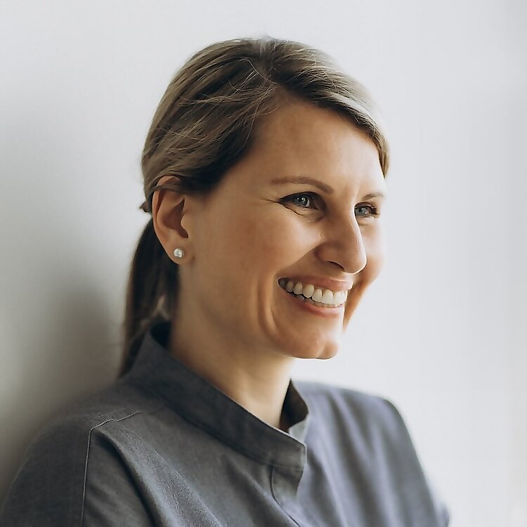 Dr Tiffany Keenan