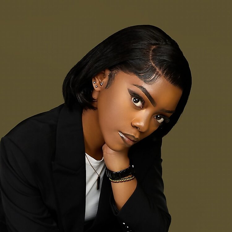 Tezz Lynne