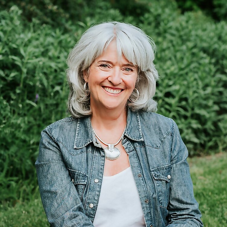 Dr. Sarah Kerr