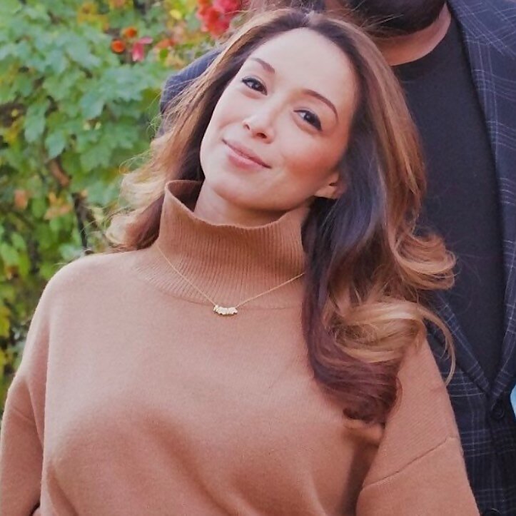 Dr. Victoria Flores