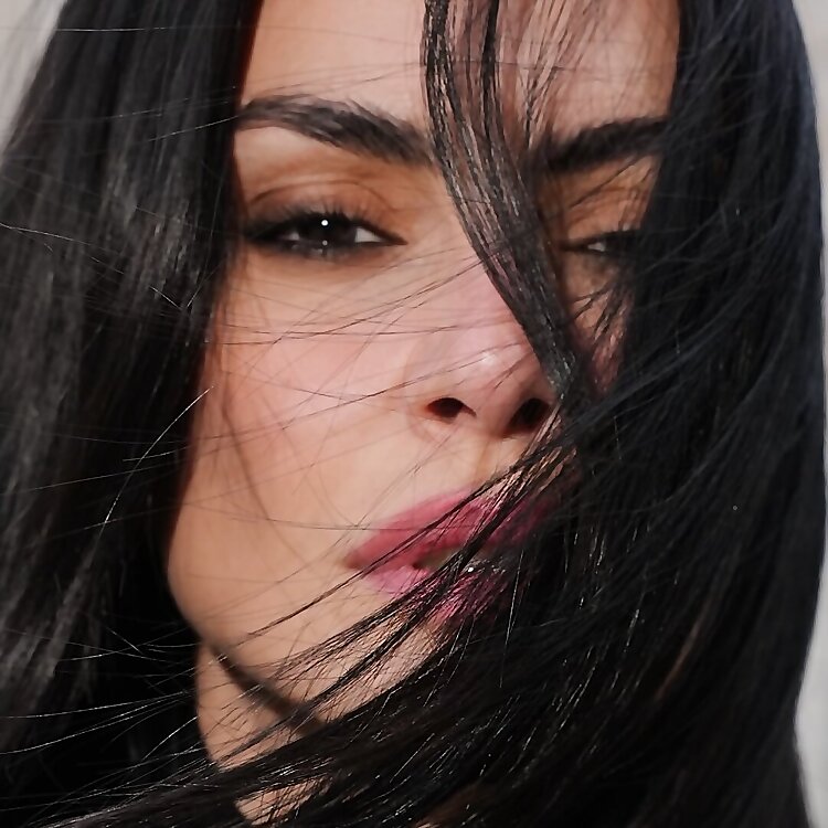 Cleo Pires Ayrosa Galvao