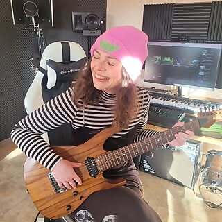 Nina Shreds