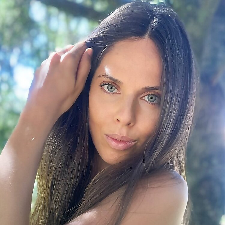 Leonor L.