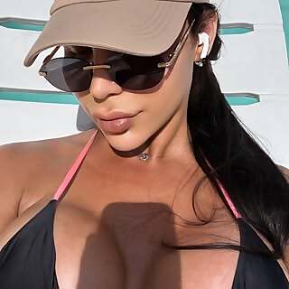 Thailla Medeiros
