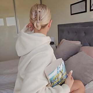 Karini Bookstagram