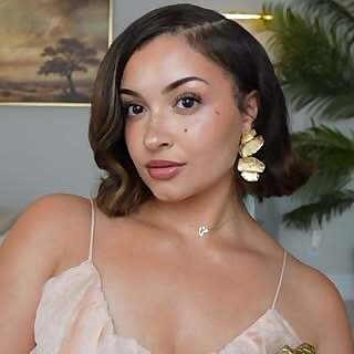 Maya Graves