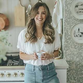Becca Bristow 