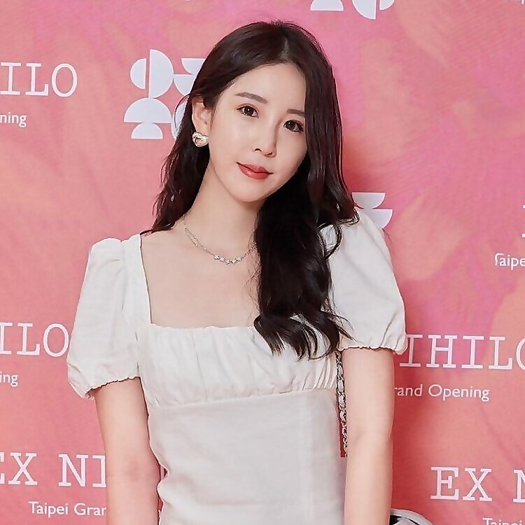 Nina Yuqq