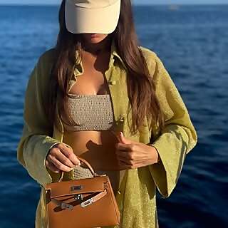 Jolie M.