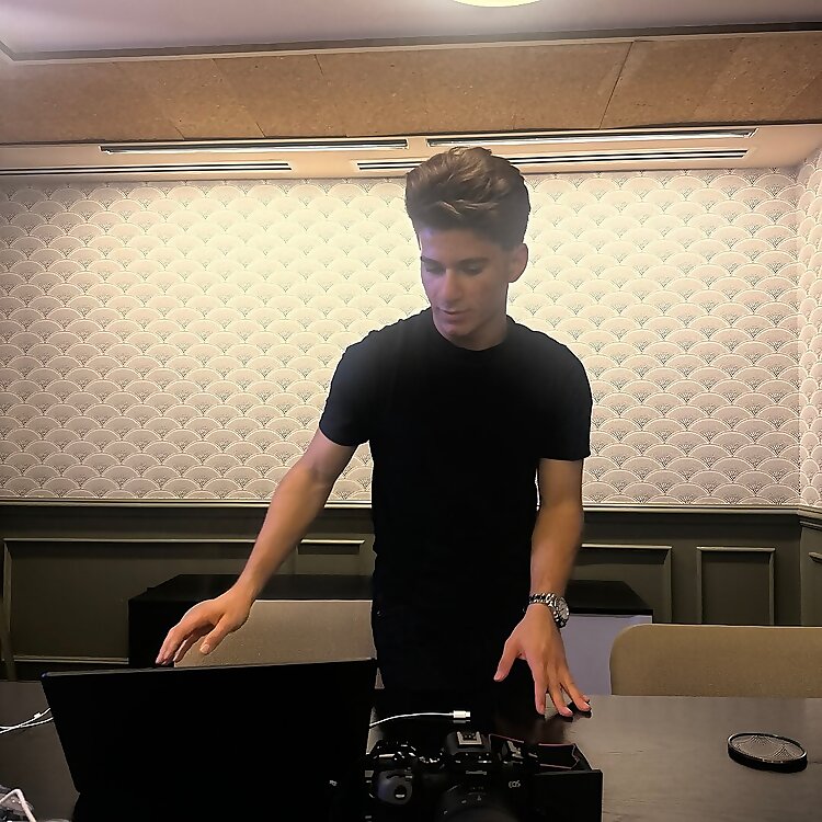 Adam Salmanov