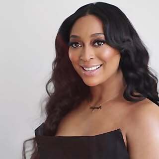 Camara Aunique Helps