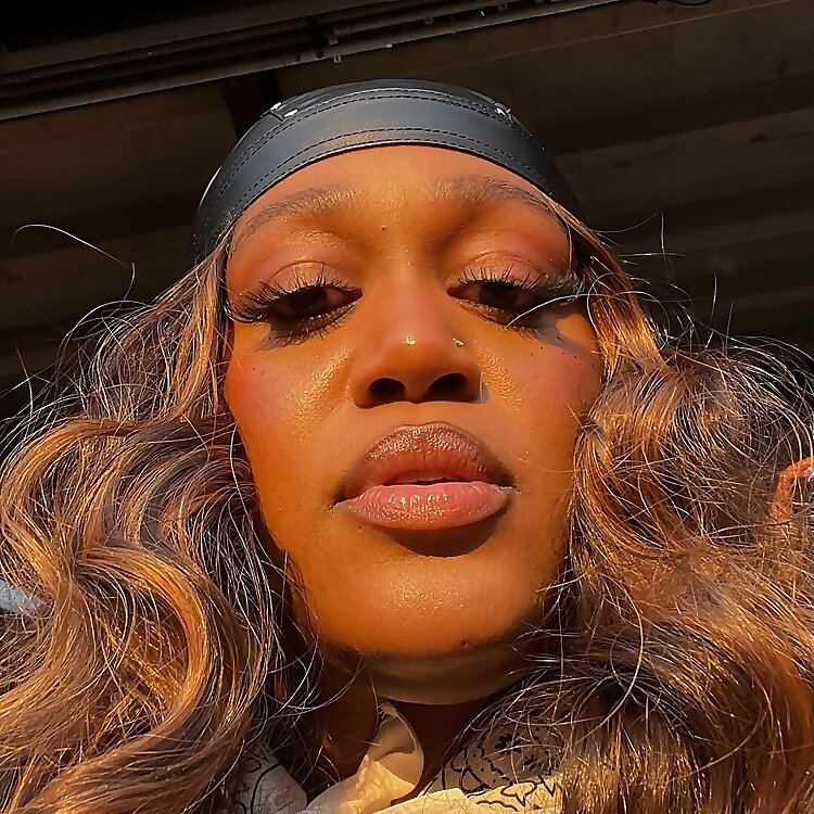 Tyshaniek White