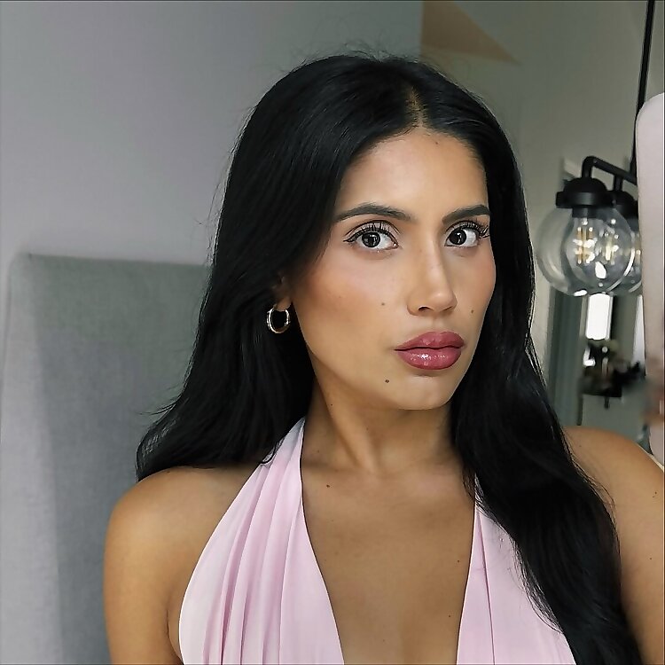 Shabana De La Rosa