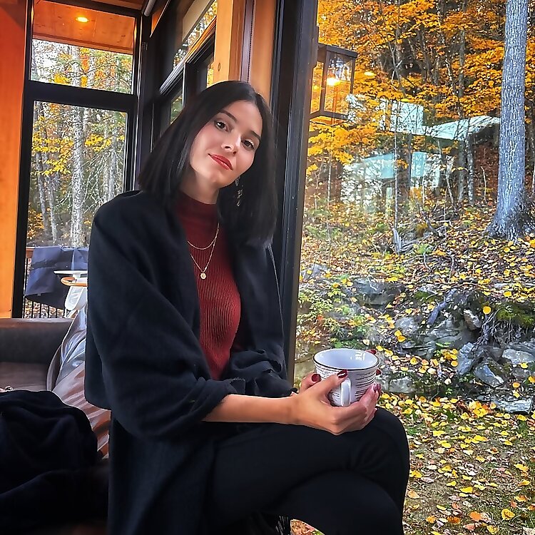Nadia Zhioua 