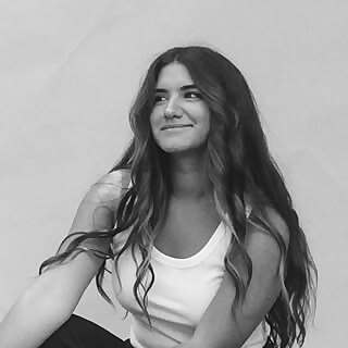 Anna Comer