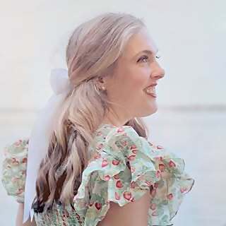 Scarlett Knuth