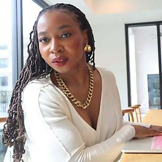 Abiola Akanni 