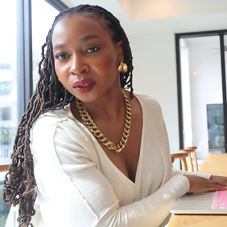 Abiola Akanni 