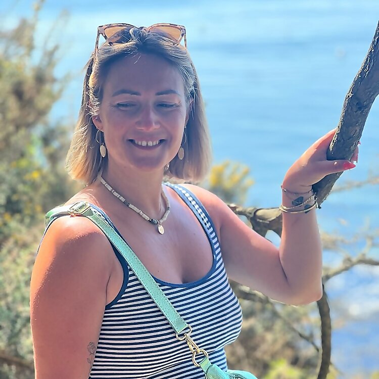 Amandine Bey