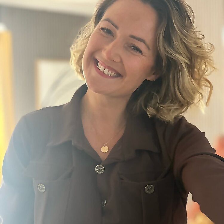 Amandine Bey
