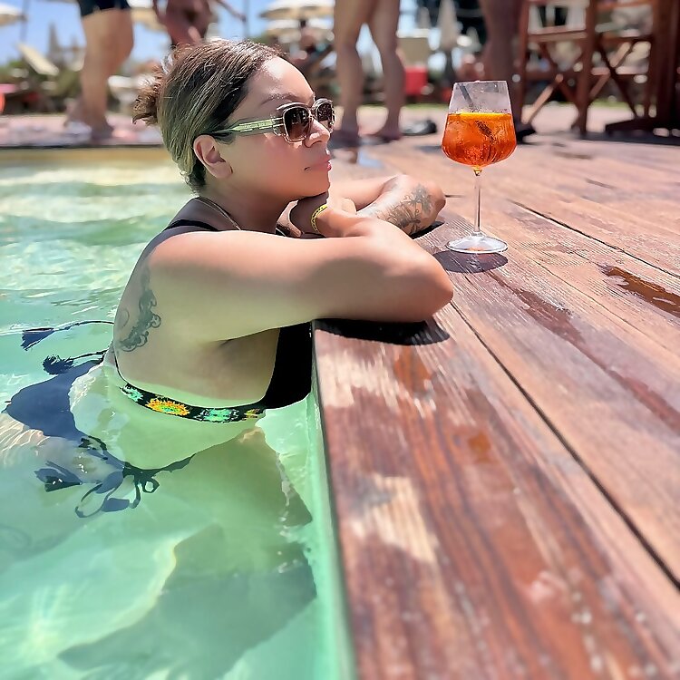  Cecilia Alvarez