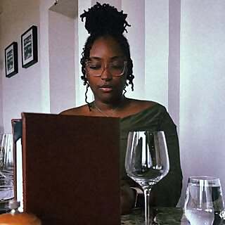 Mikeriya Bond